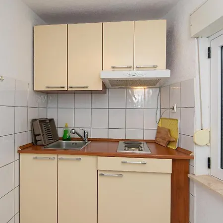 Apartamento With Wifi Stanici, - 19941